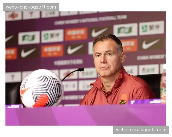 本轮首次在移动端应用推出“主教练视角”沉浸式观赛模式 本轮首次在移动端应用推出“主教练视角”沉浸式观赛模式